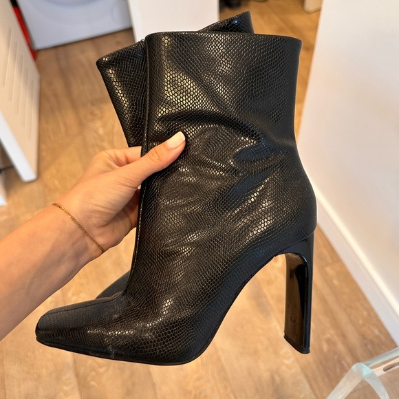 Zara Black Snakeskin Square Toe Boots - Picture 2 of 5